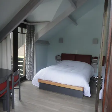 Hotel Val De La Cascade 3*