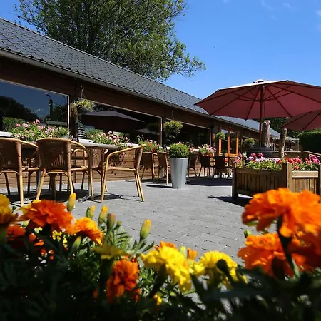 Val De La Cascade Hotel
