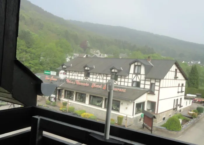 Val De La Cascade Hotel