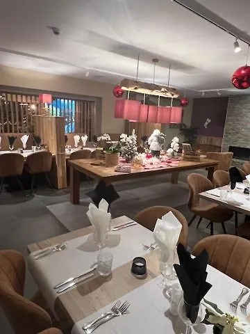 Val De La Cascade 3* Stavelot